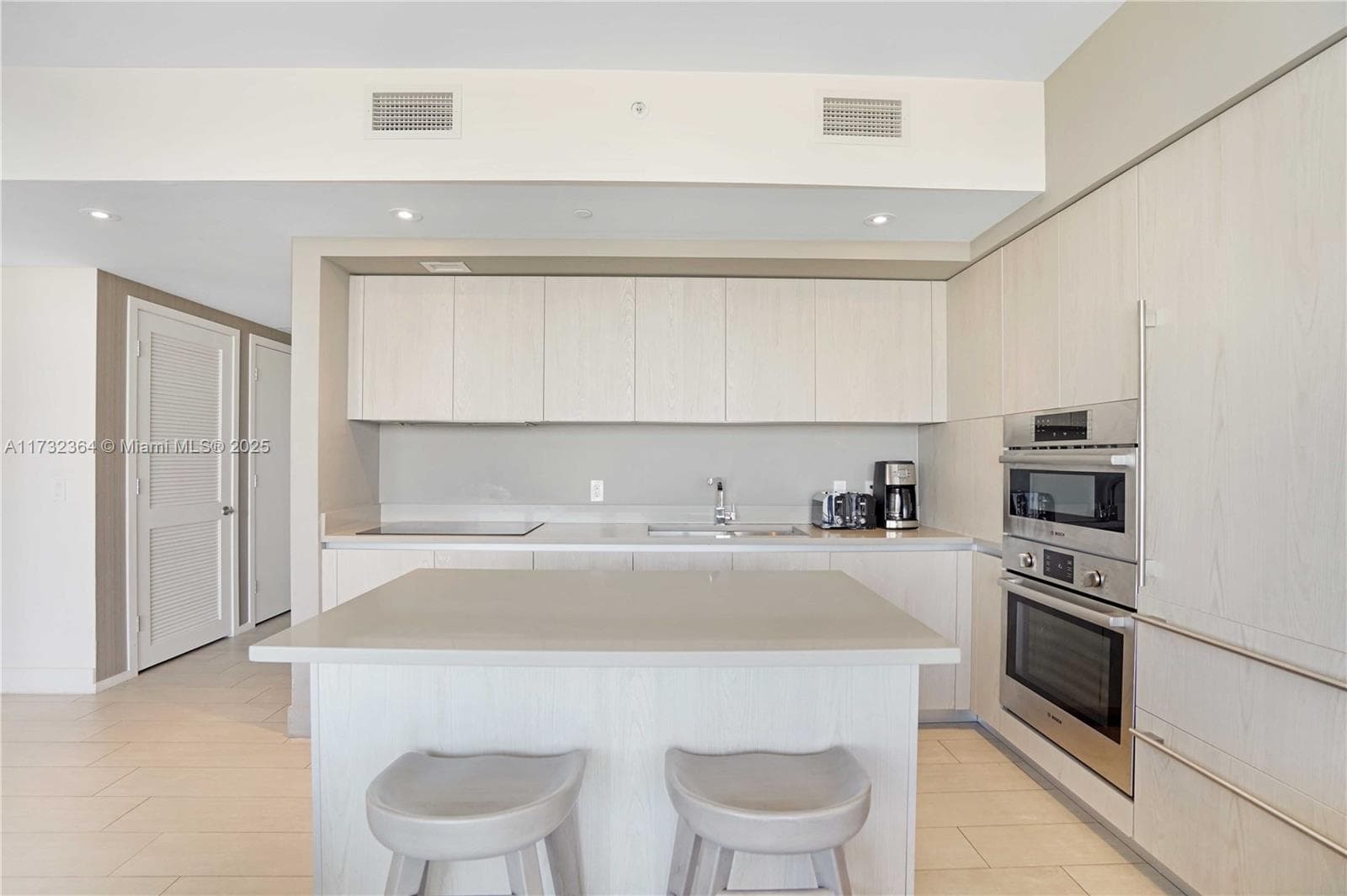 4010 S Ocean Dr R2604 photo 15