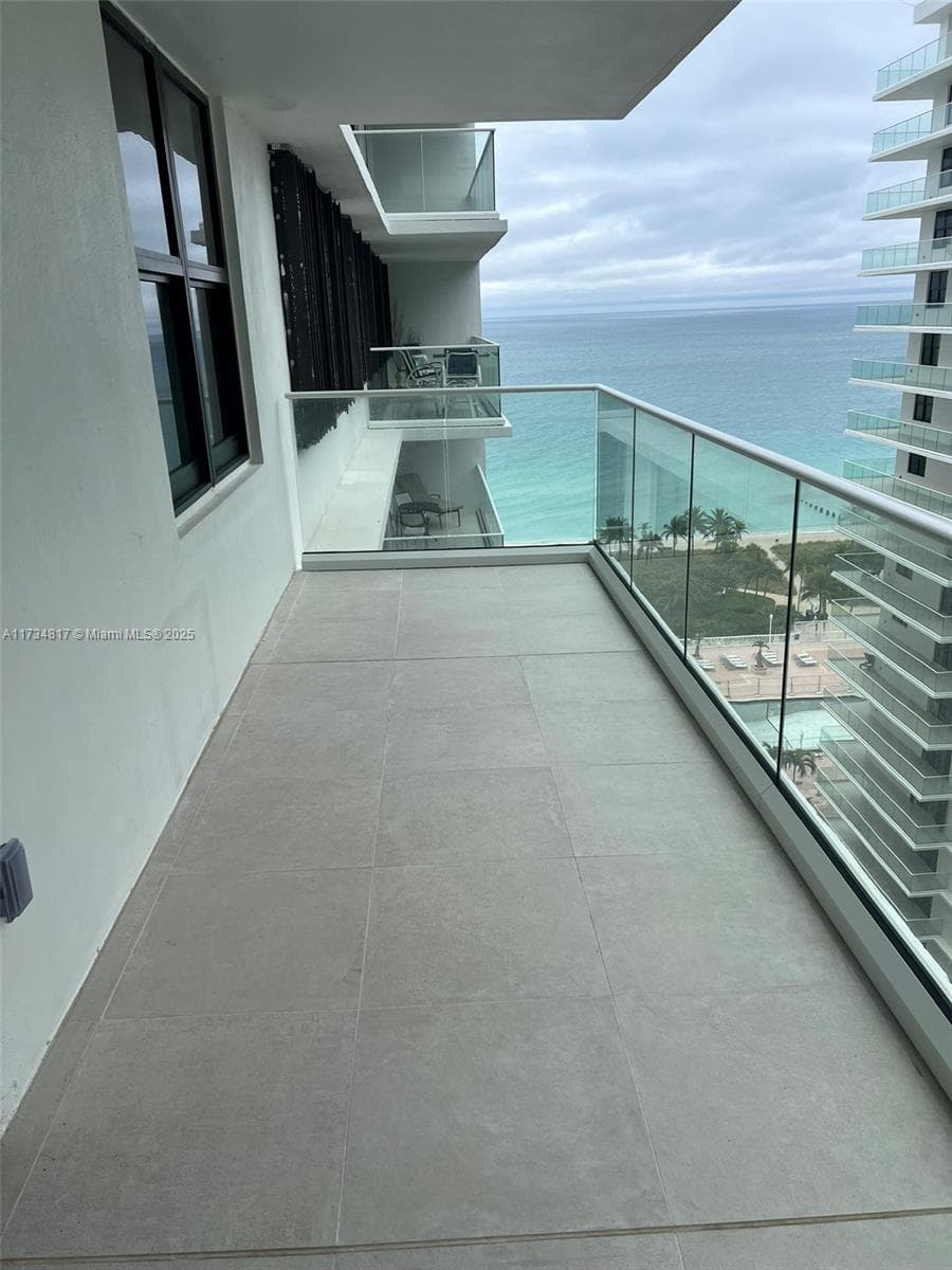 9801 Collins Ave 17J photo 2