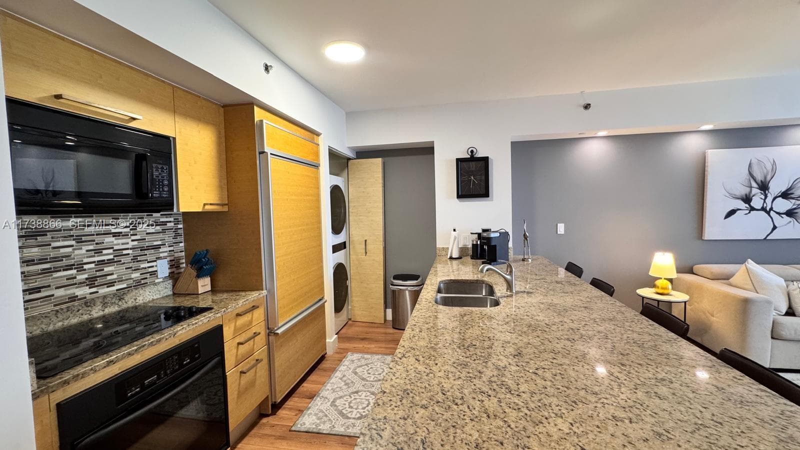 1830 S Ocean Dr 2209 photo 2