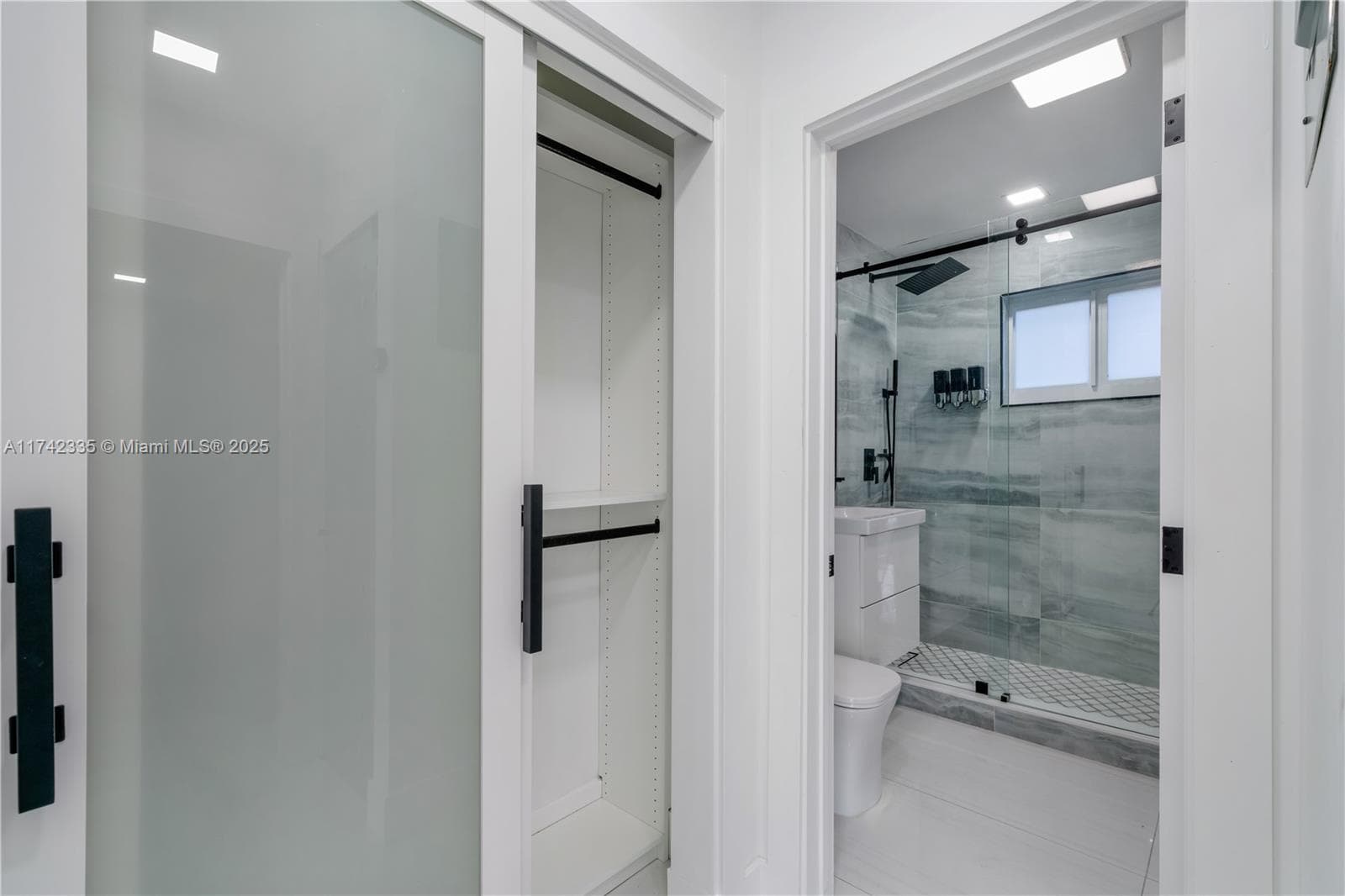2700 NE 135th St 32 photo 20