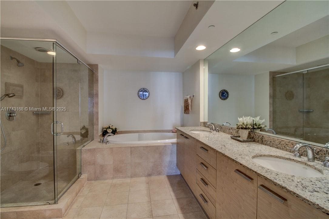1830 S Ocean Dr 1708 photo 11