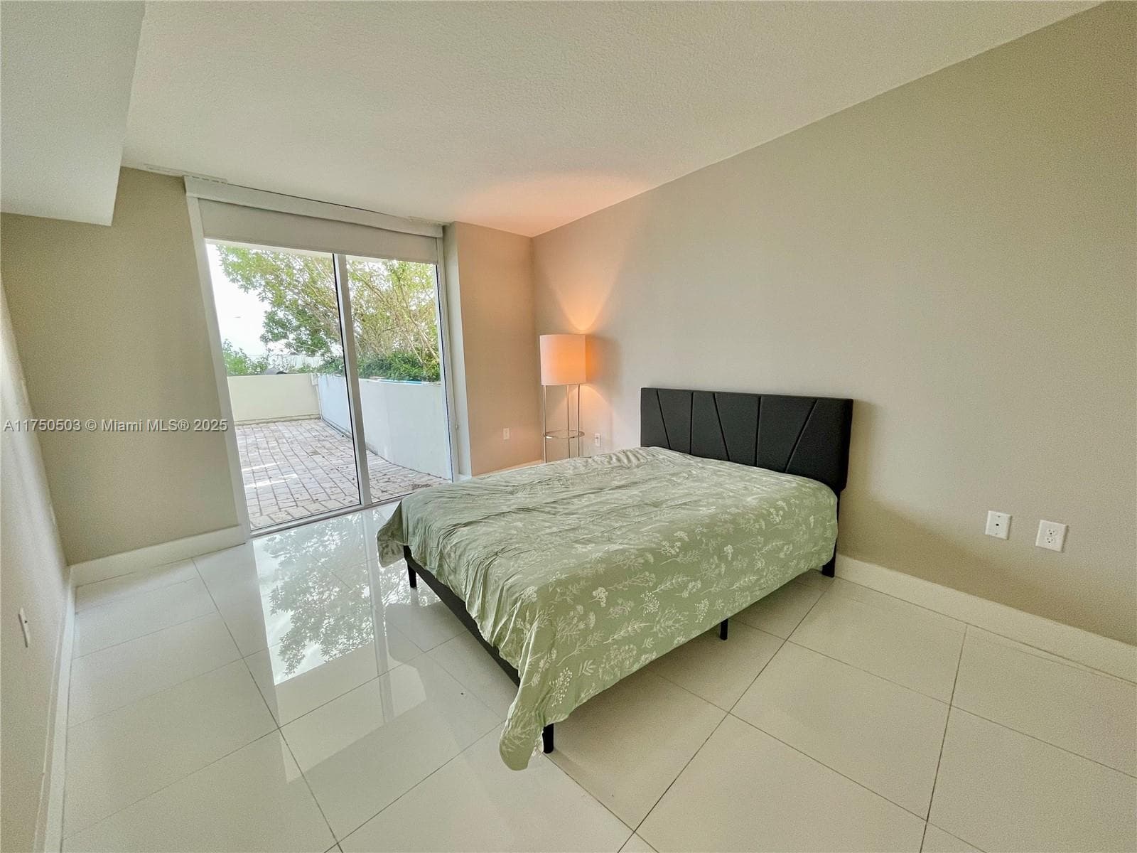 150 Sunny Isles Blvd 1-501 photo 17