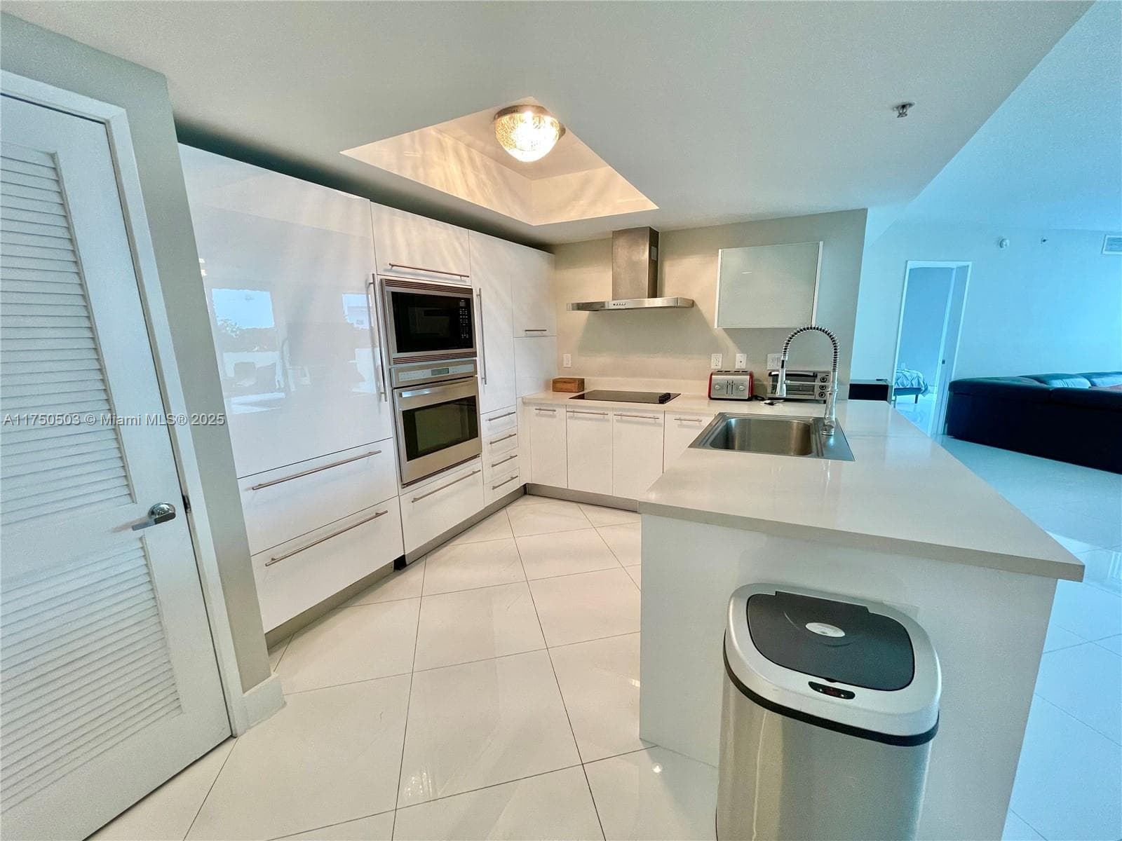150 Sunny Isles Blvd 1-501 photo 12