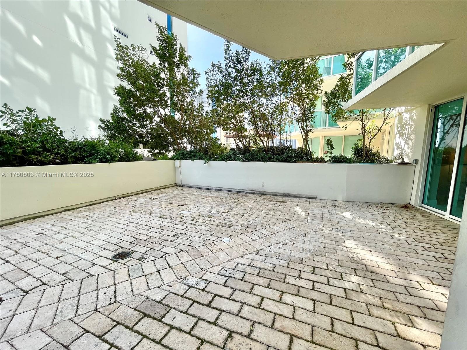 150 Sunny Isles Blvd 1-501 photo 22