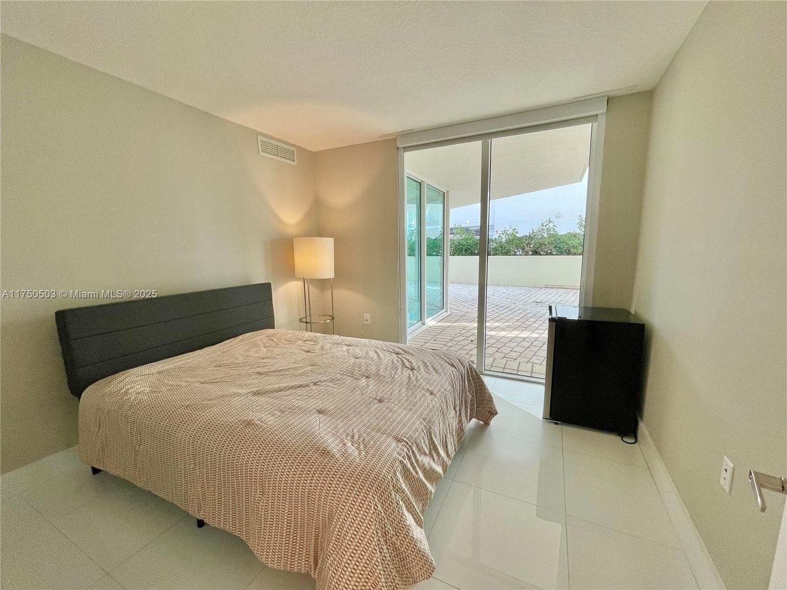 150 Sunny Isles Blvd 1-501 photo 18