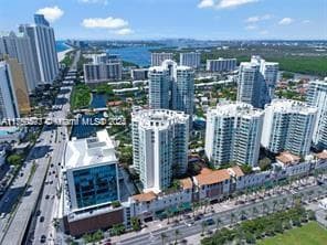 150 Sunny Isles Blvd 1-501 photo 4