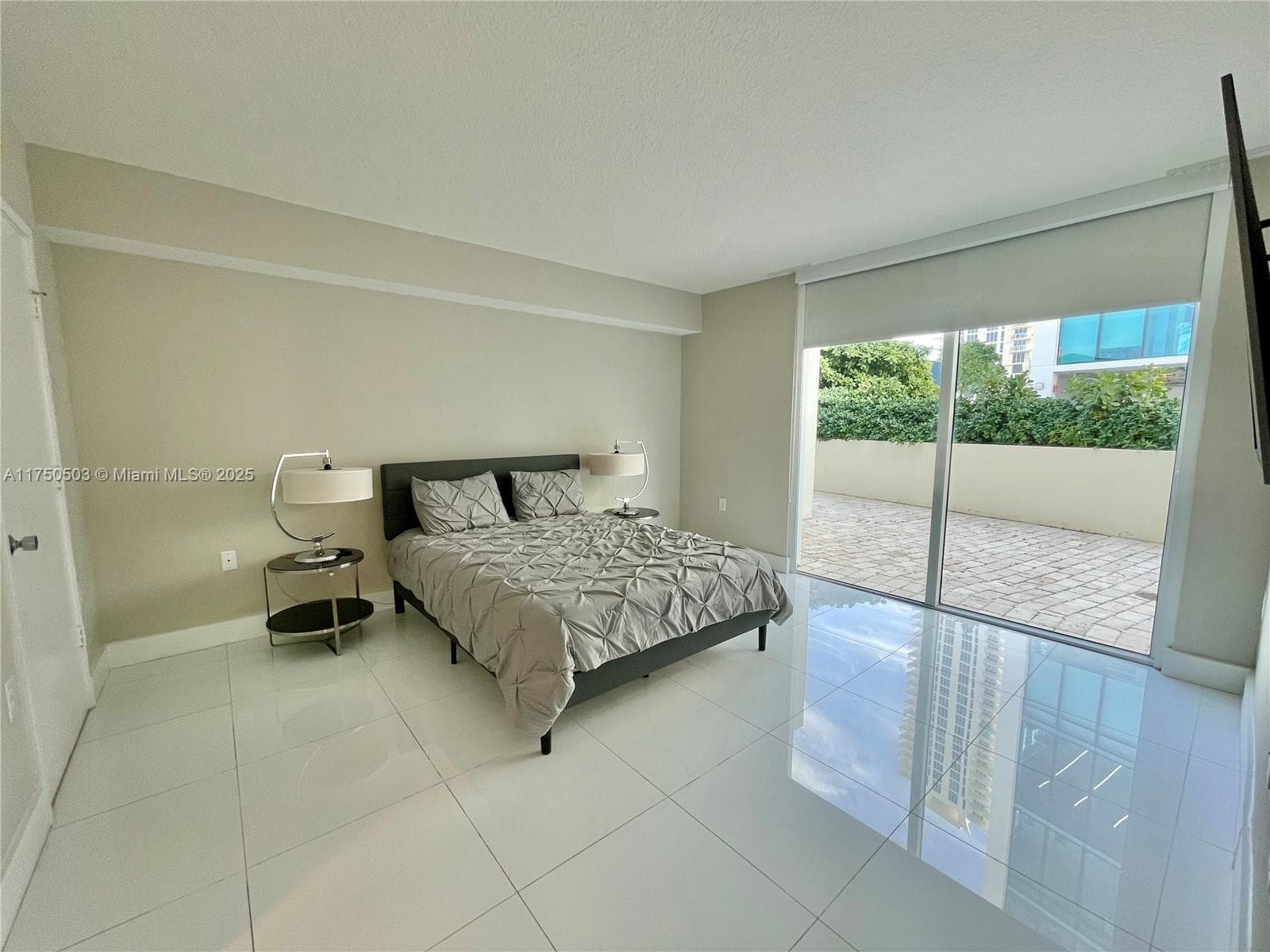 150 Sunny Isles Blvd 1-501 photo 21