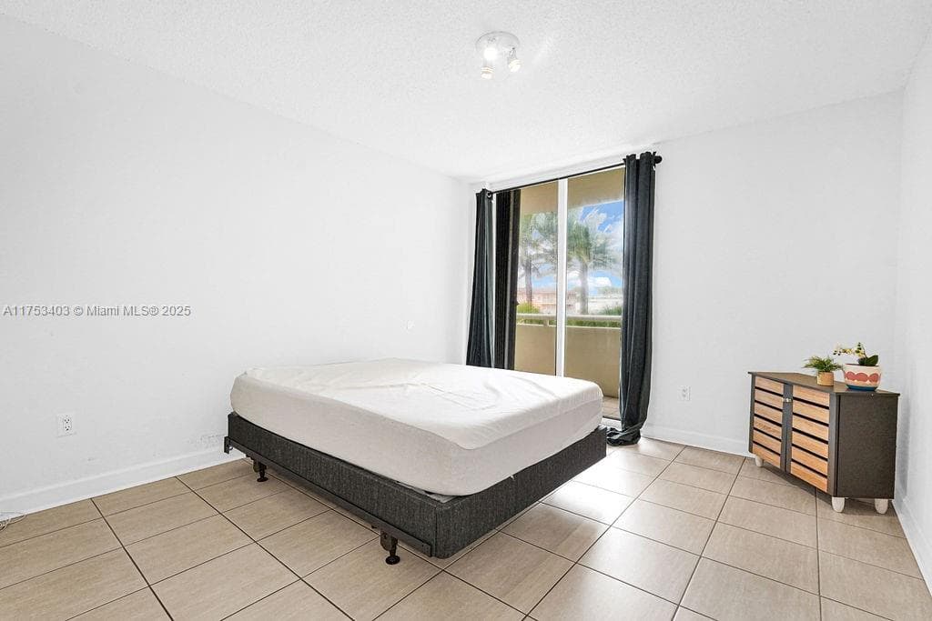 8925 Collins Ave 2E photo 17
