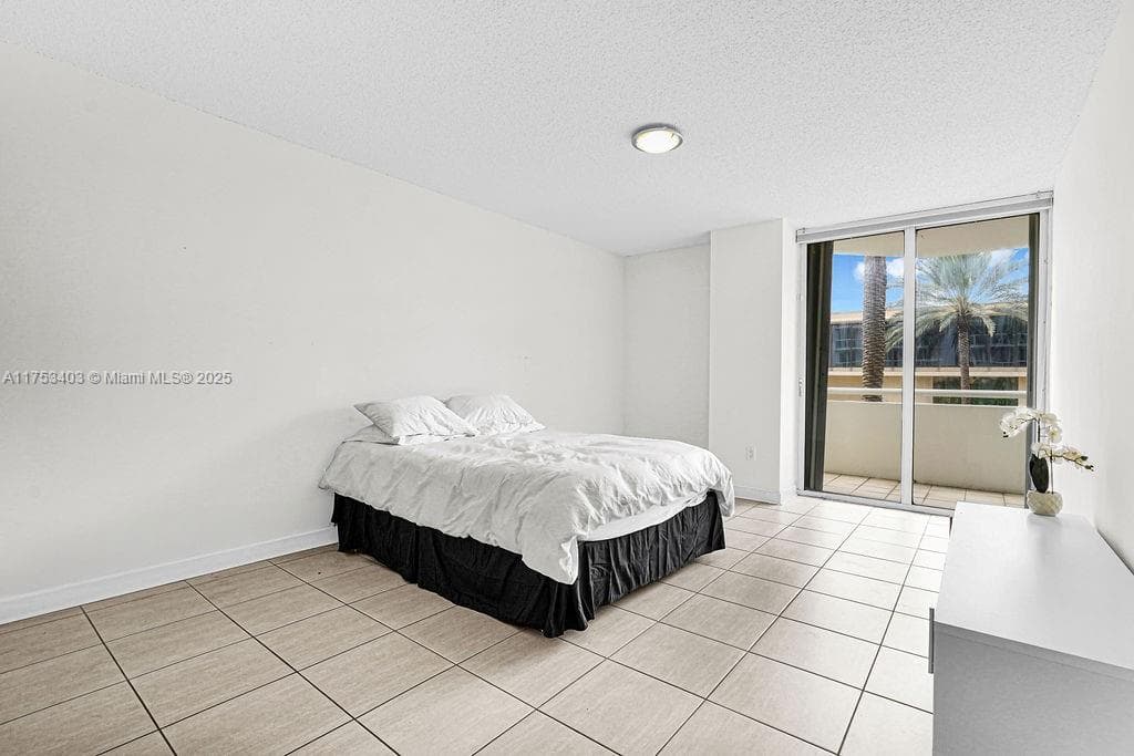 8925 Collins Ave 2E photo 19
