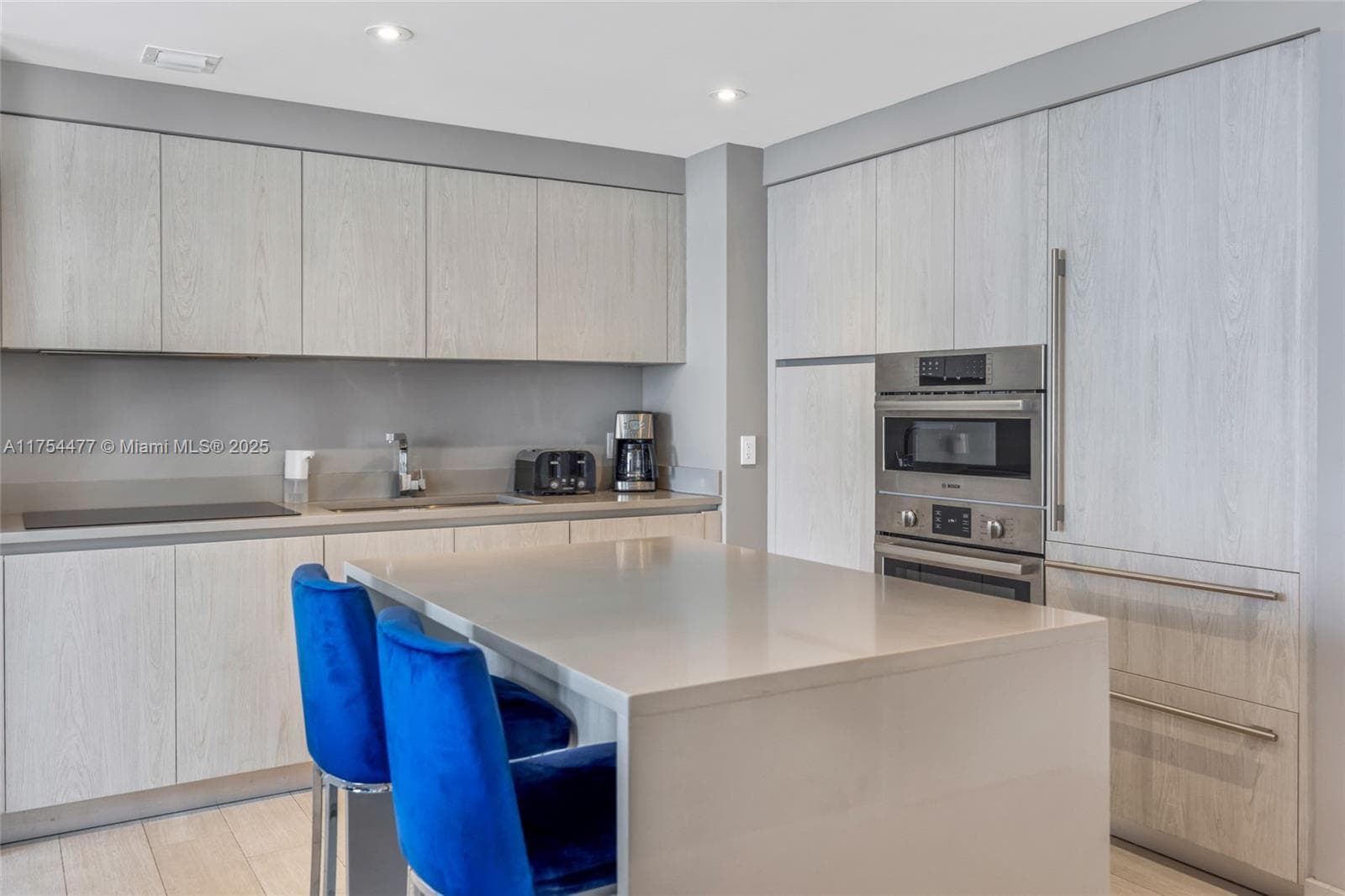 4010 S Ocean Dr R2505 photo 17