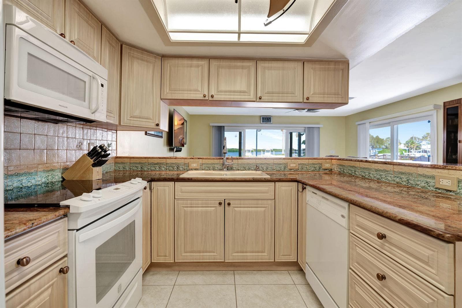 2440 Harbour Cove Drive photo 23
