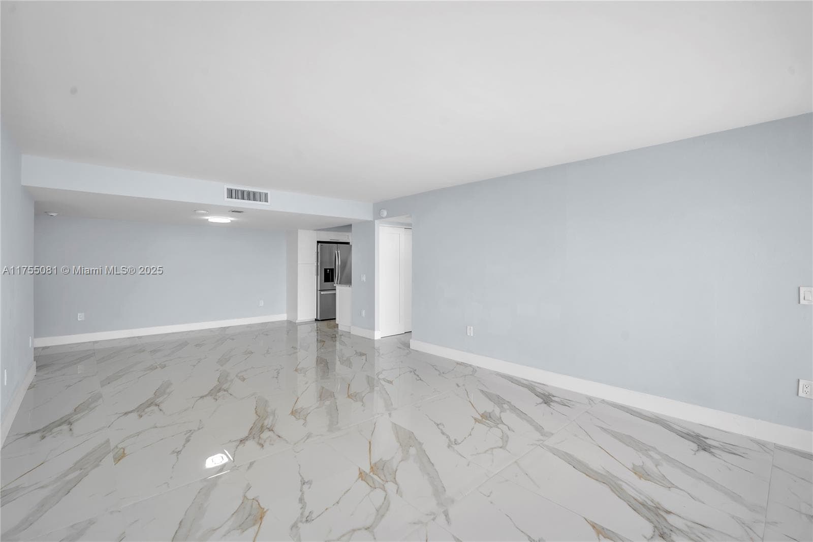5600 N Flagler Dr 304 photo 9