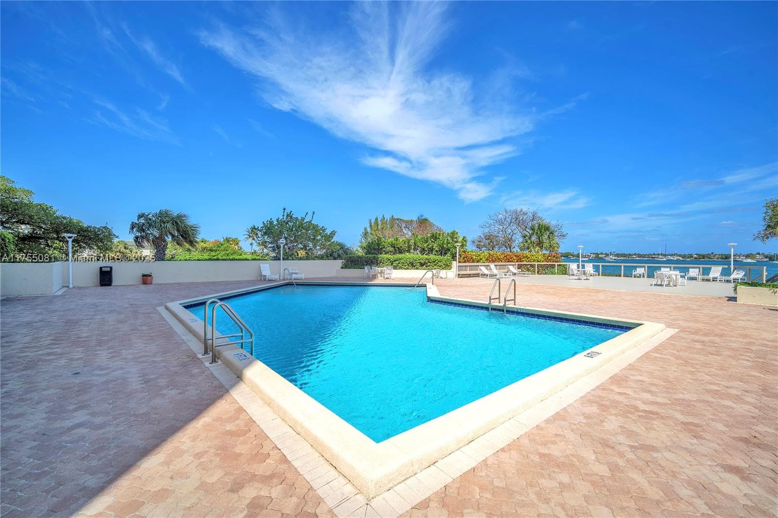 5600 N Flagler Dr 304 photo 24