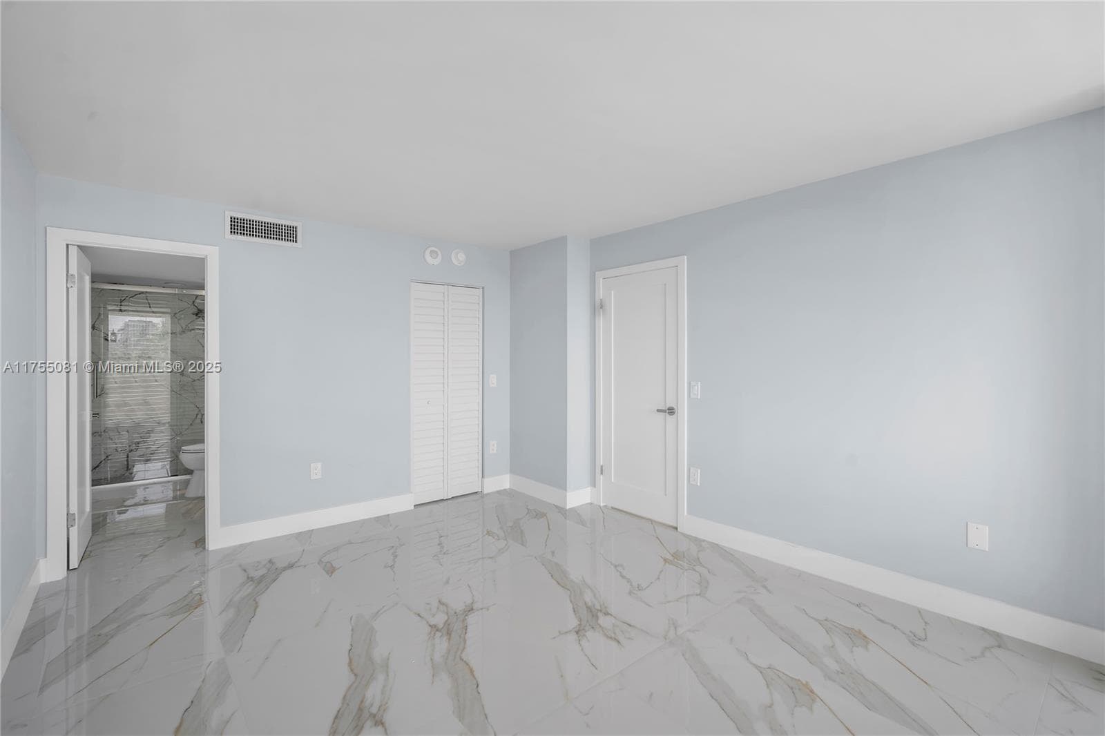 5600 N Flagler Dr 304 photo 15