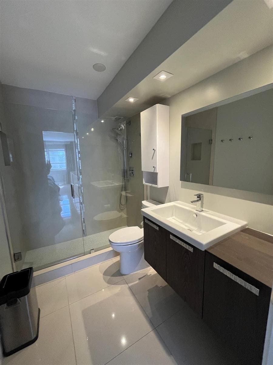 133 N Pompano Beach Boulevard 211 photo 18