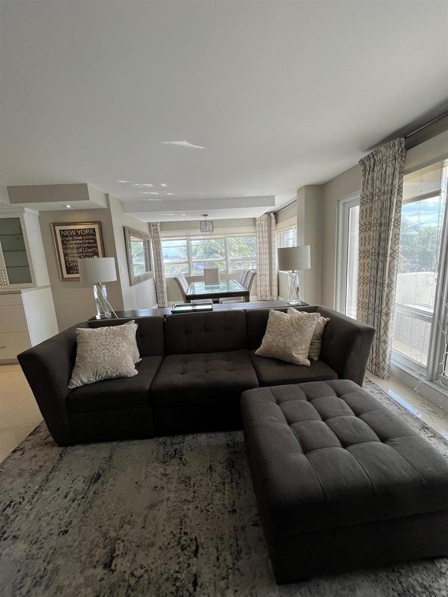 133 N Pompano Beach Boulevard 211 photo 4