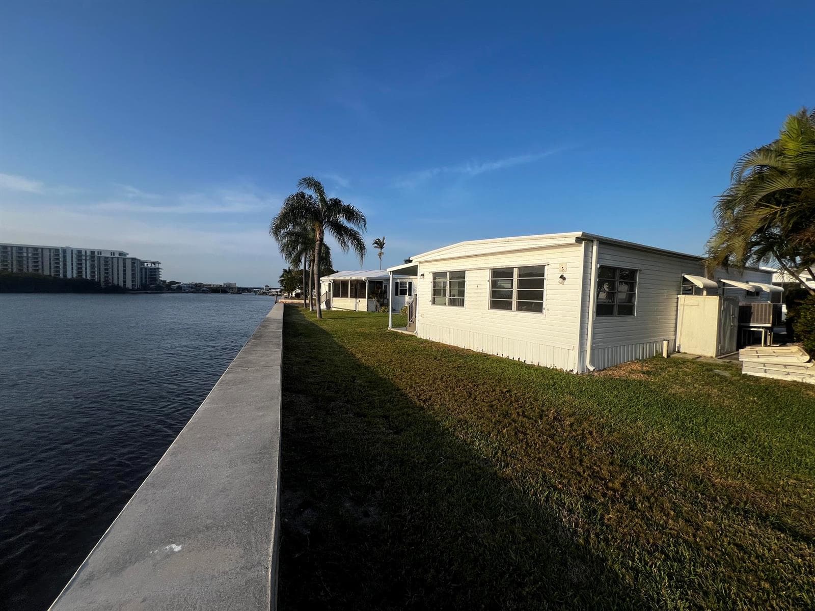 215 S Heron Drive O photo 12