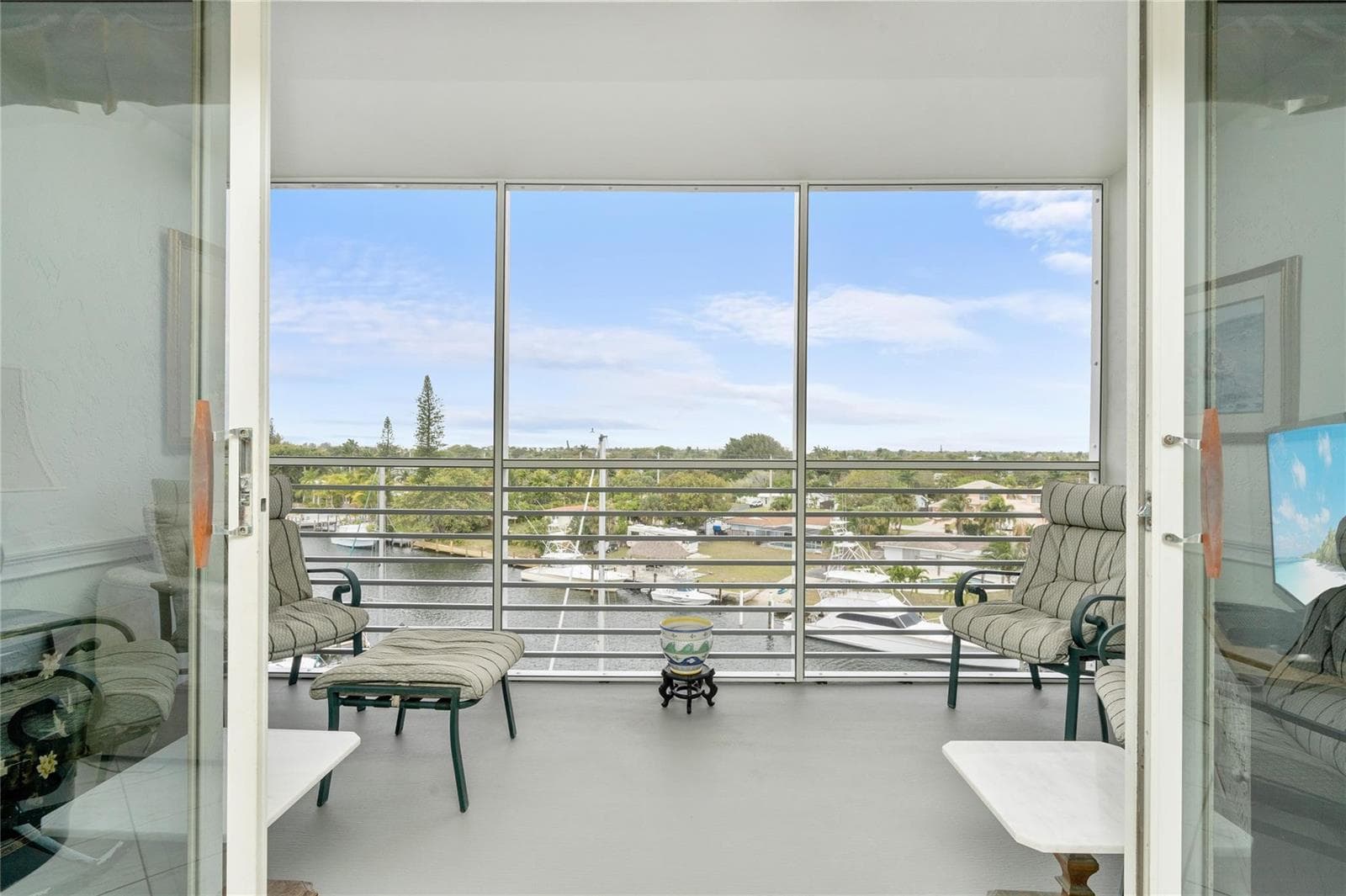2731 NE 14th Street Causeway 637 photo 15
