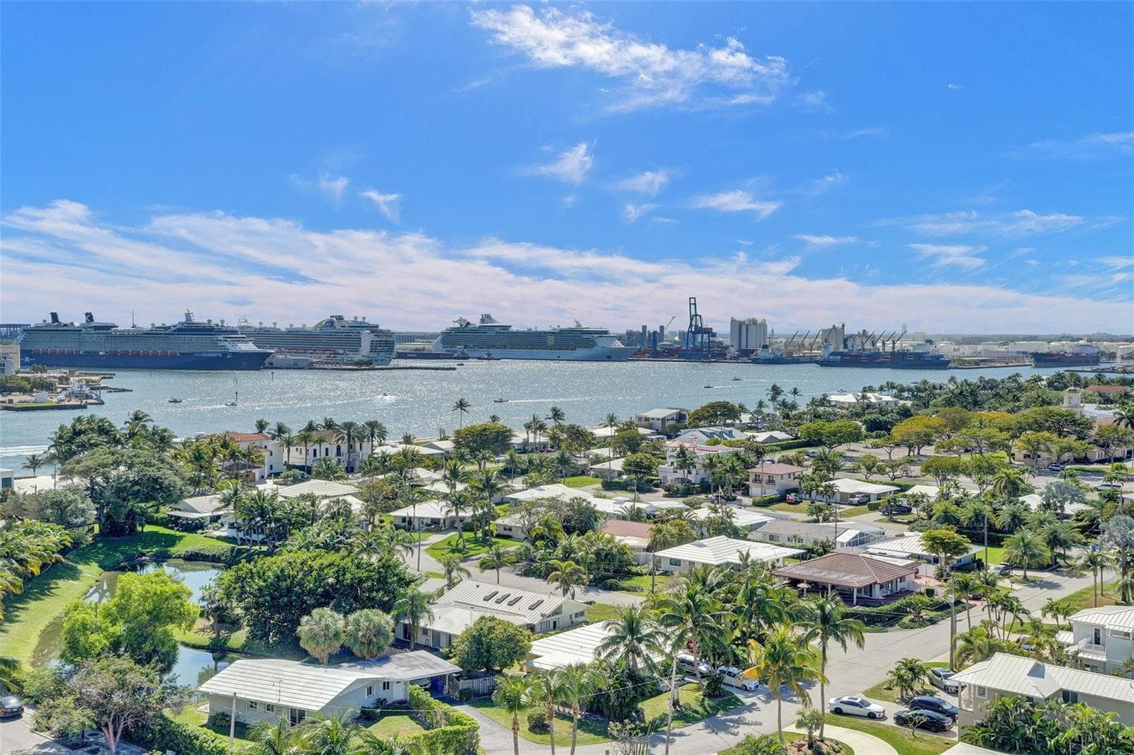 1920 S Ocean Drive 1508 photo 4