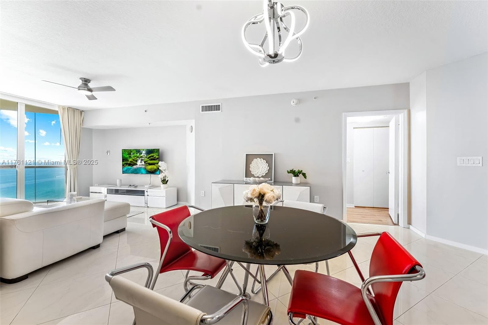 16699 Collins Ave 2810 photo 4