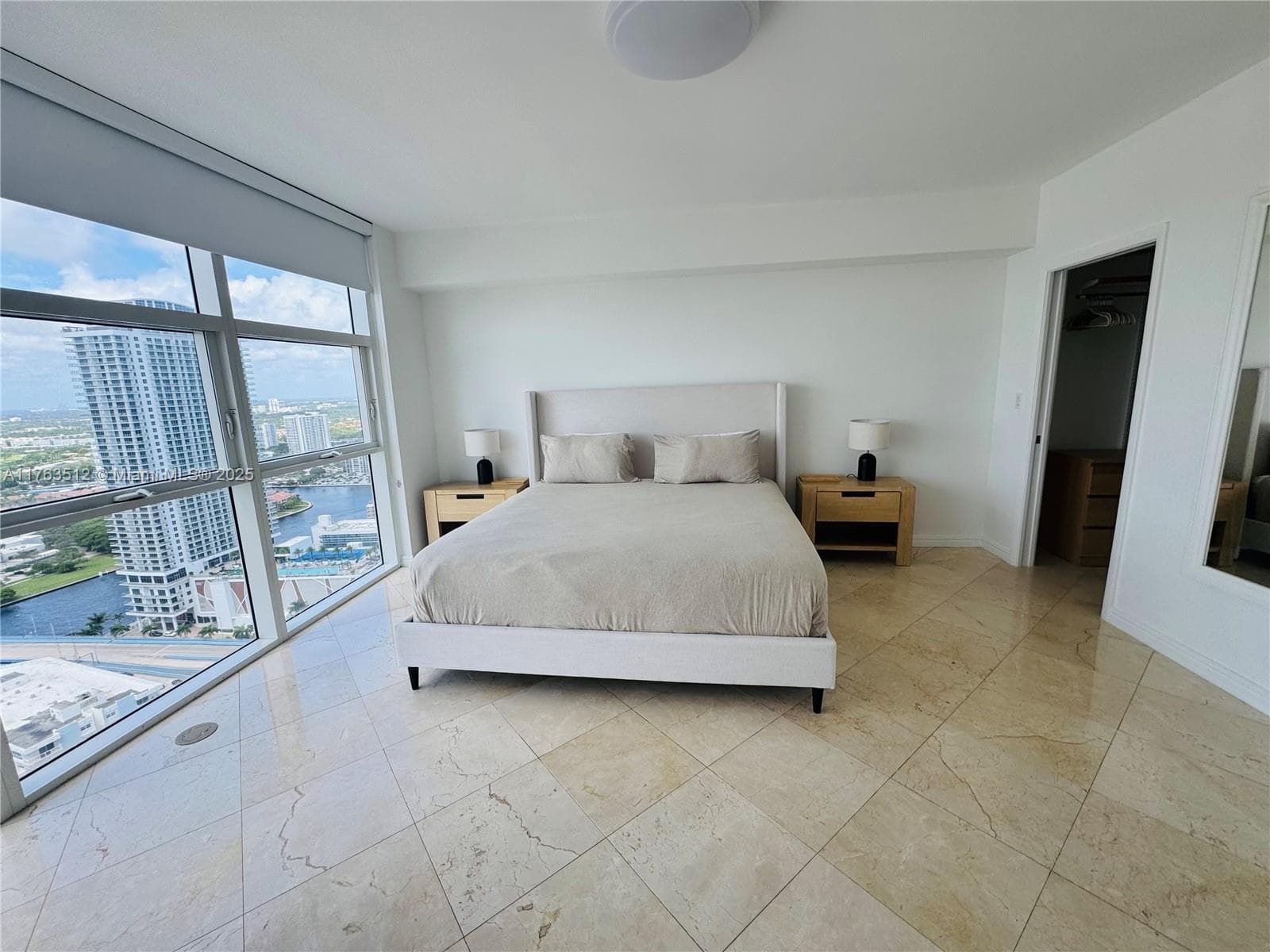 1830 S Ocean Dr 3707 photo 14