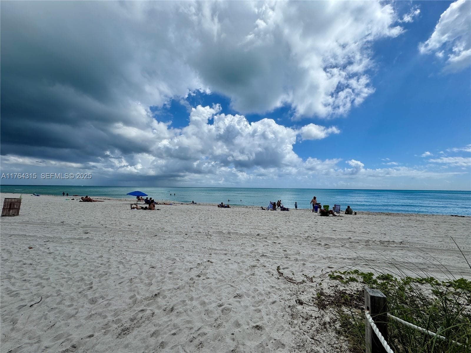 5445 Collins Ave TH-11 photo 23