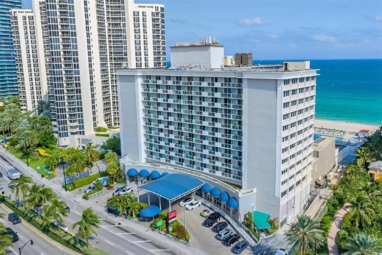 19201 Collins Ave 1022 photo 1