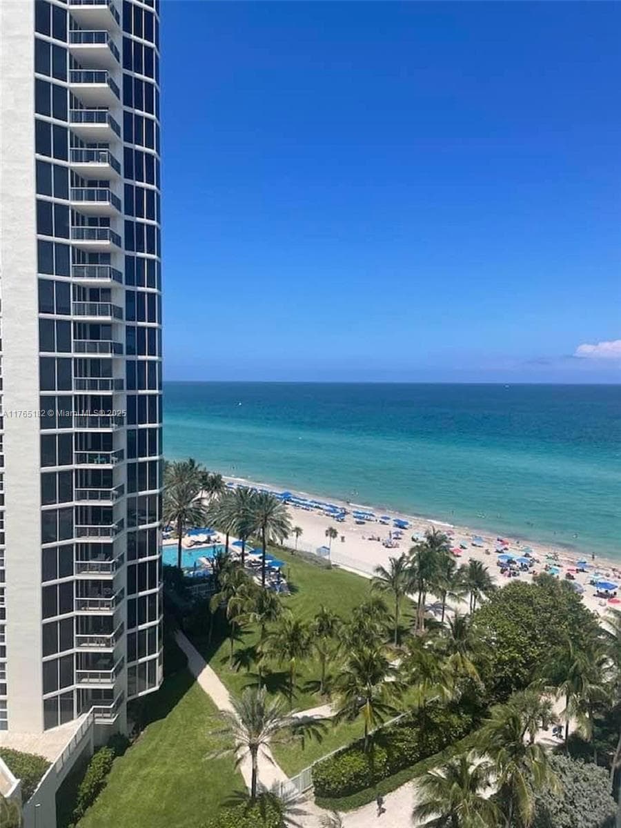 19201 Collins Ave 1022 photo 15