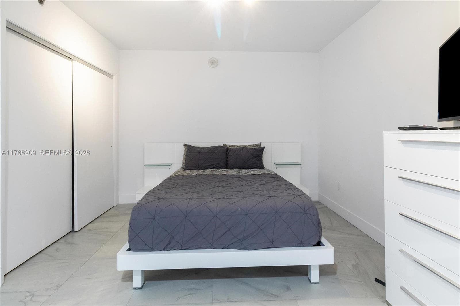 1830 S OCEAN DR 4705 photo 14