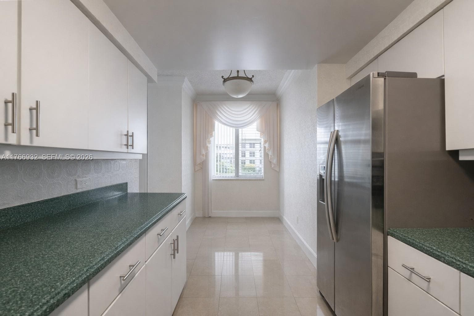 10140 W Bay Harbor Dr 502B photo 6
