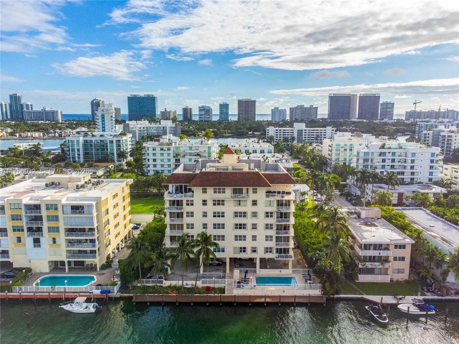 10140 W Bay Harbor Dr 502B photo 16