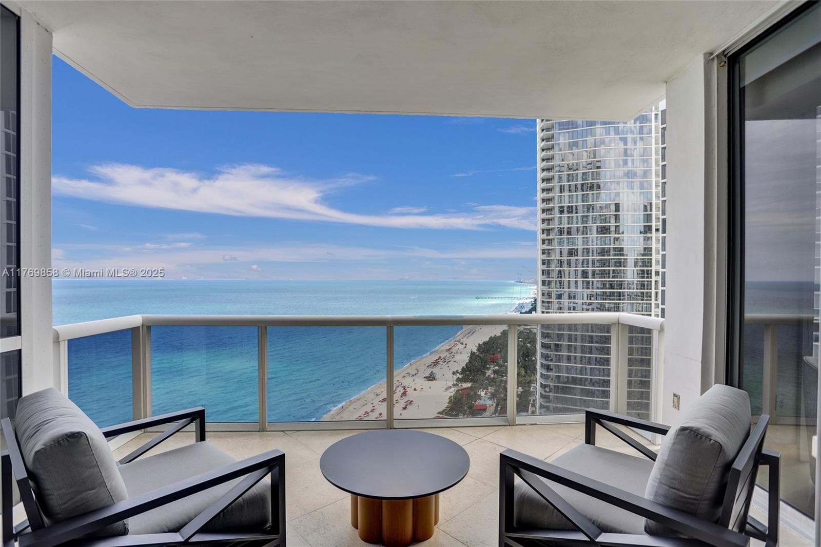 18101 Collins Ave 3504 photo 2