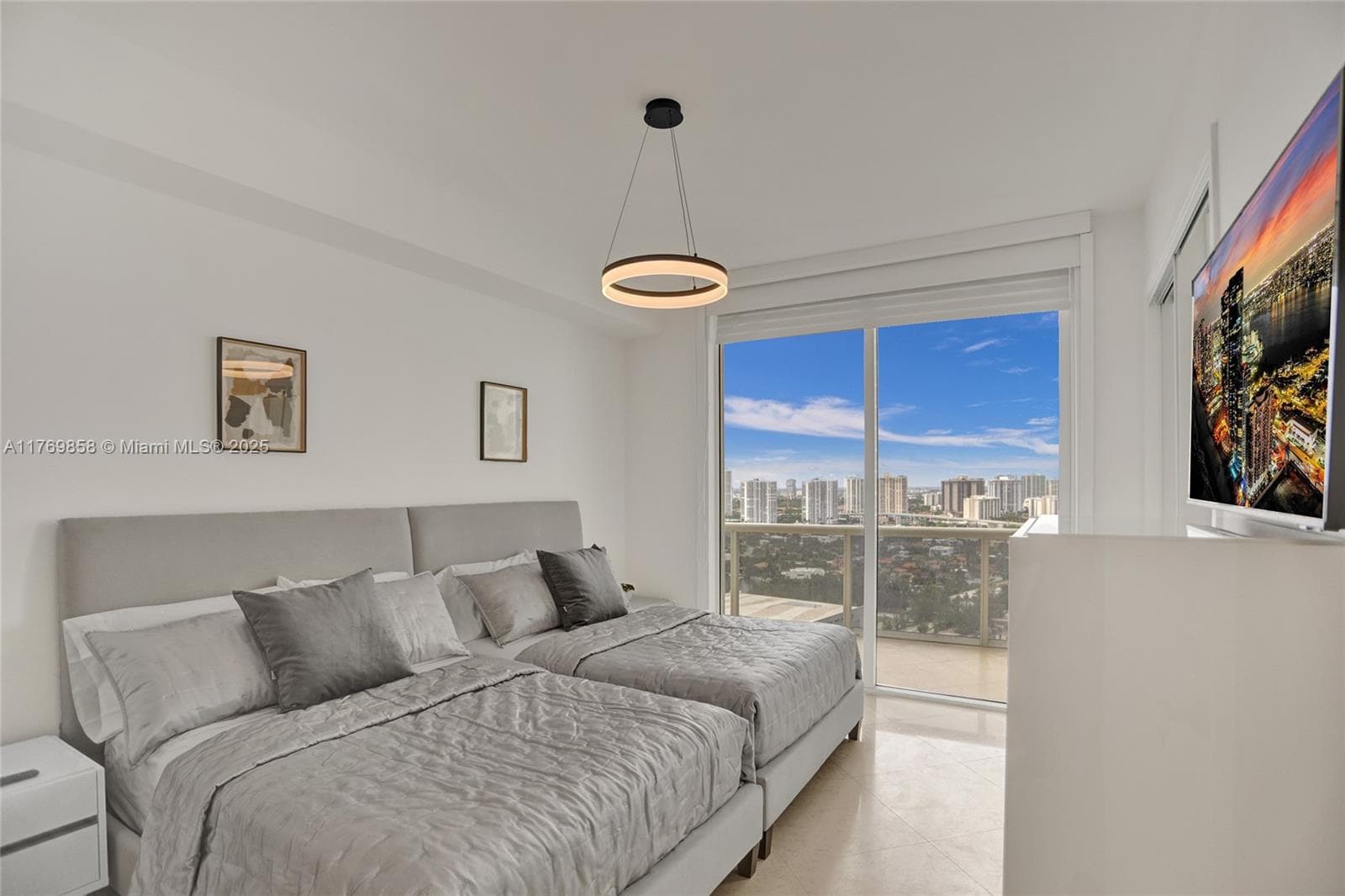 18101 Collins Ave 3504 photo 7