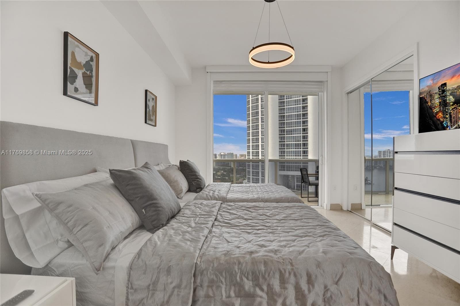 18101 Collins Ave 3504 photo 10