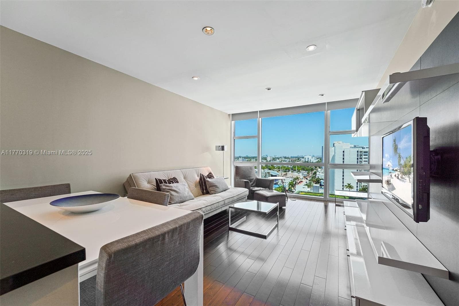6801 Collins Ave 1214(door1203) photo 16