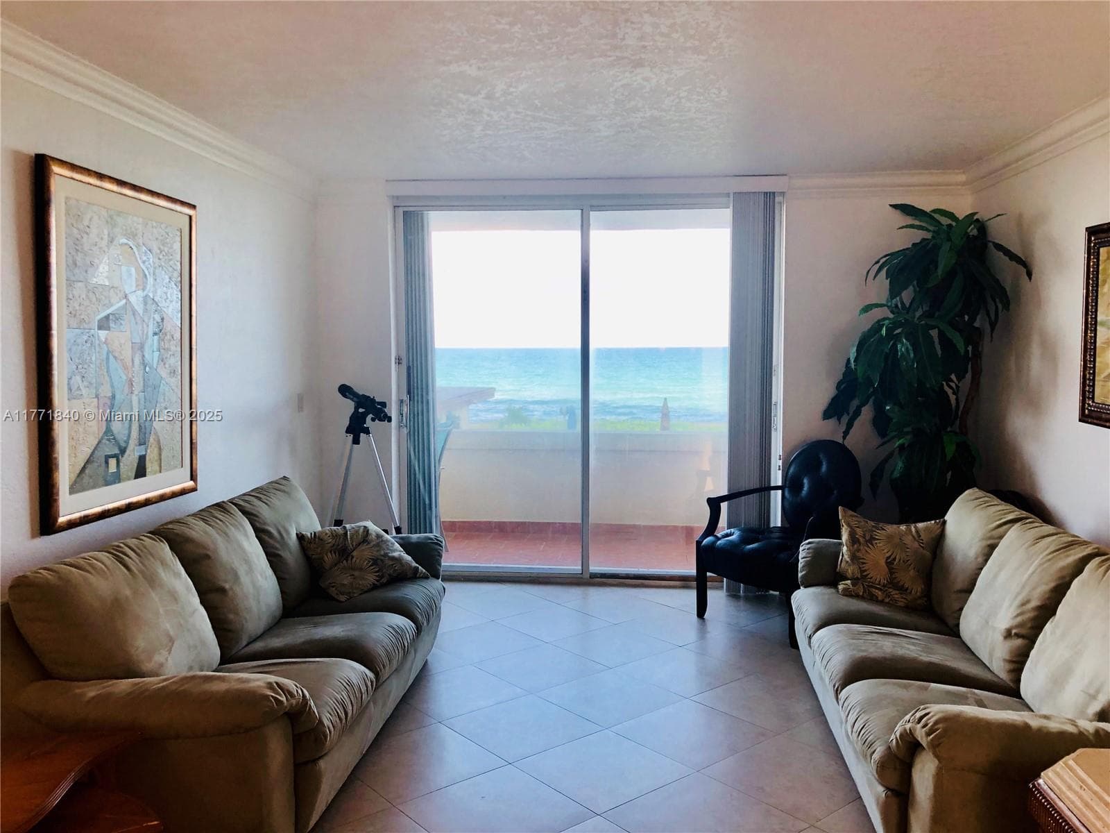 1936 S Ocean Dr 24C photo 1