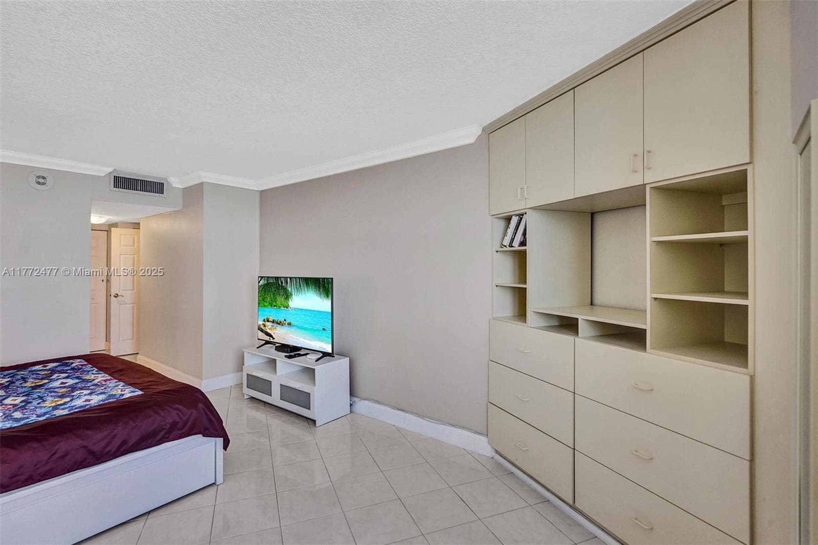 3180 S Ocean Dr 1504 photo 9