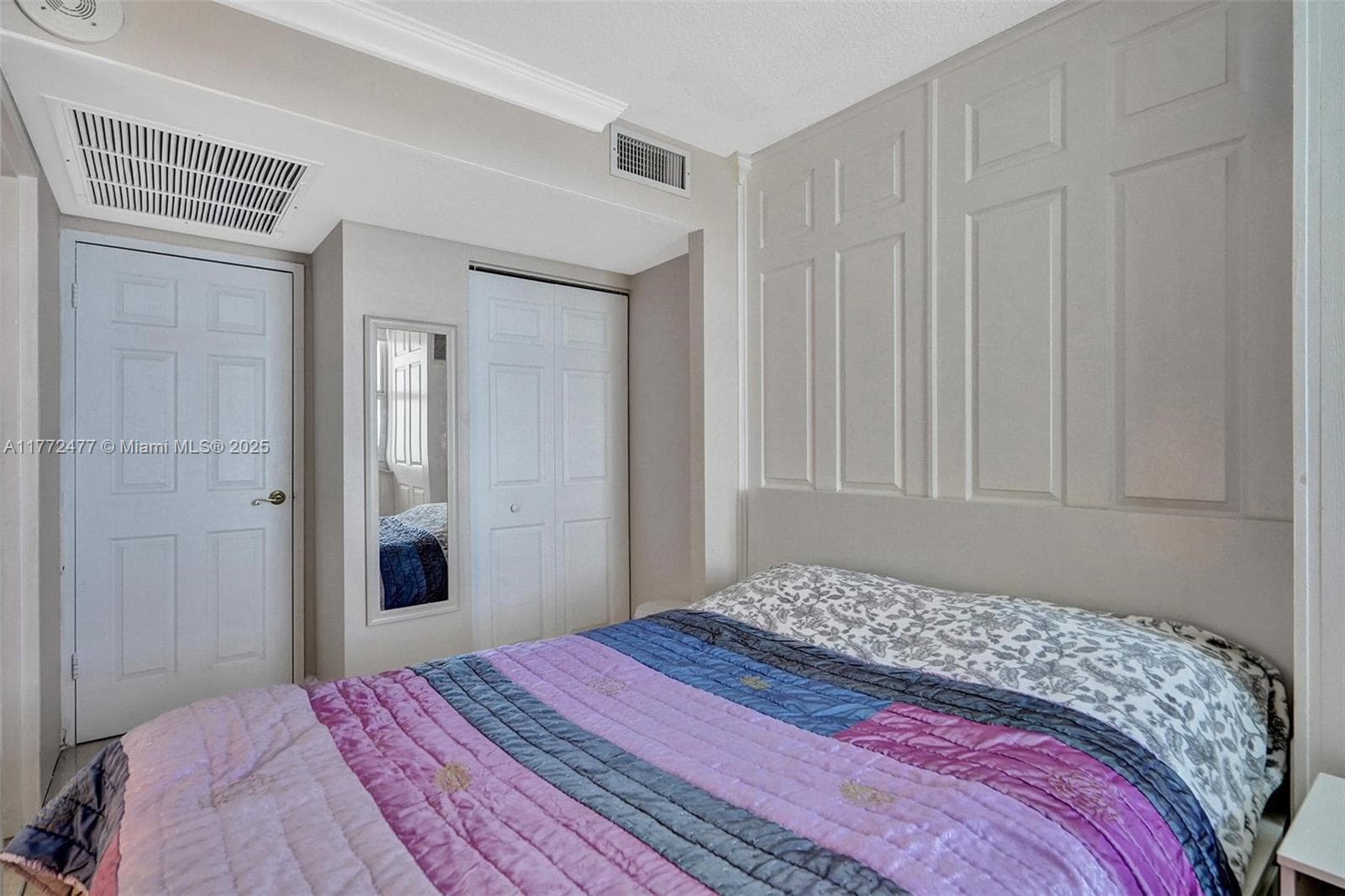 3180 S Ocean Dr 1504 photo 18