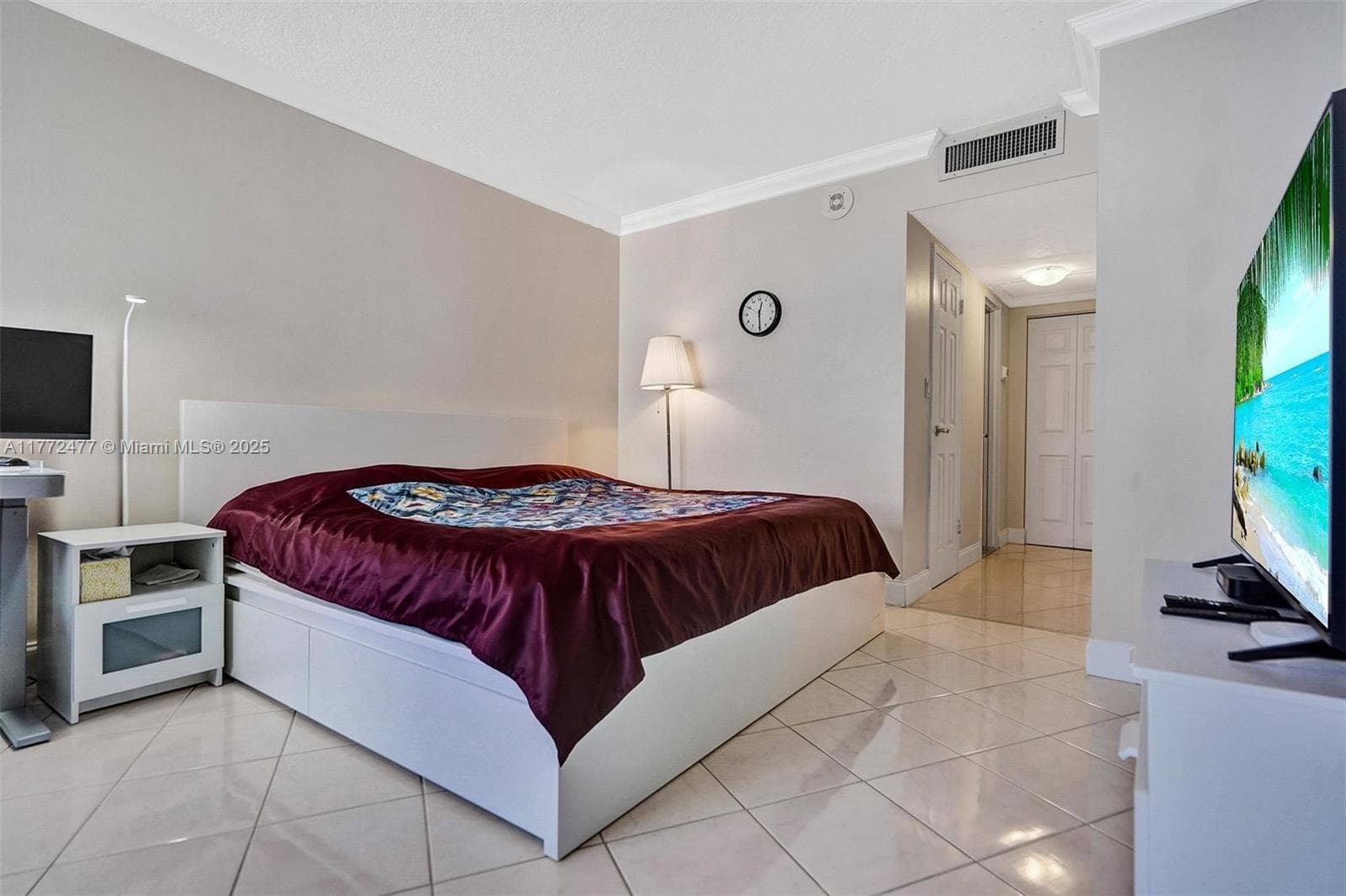 3180 S Ocean Dr 1504 photo 8