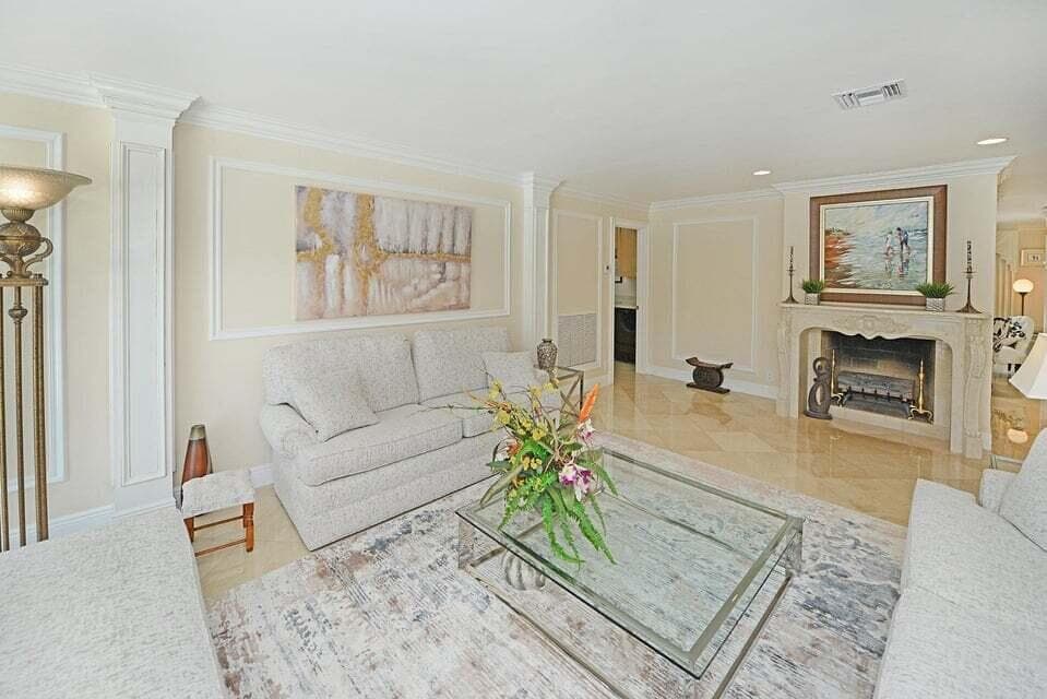 885 NE Mulberry Drive photo 10