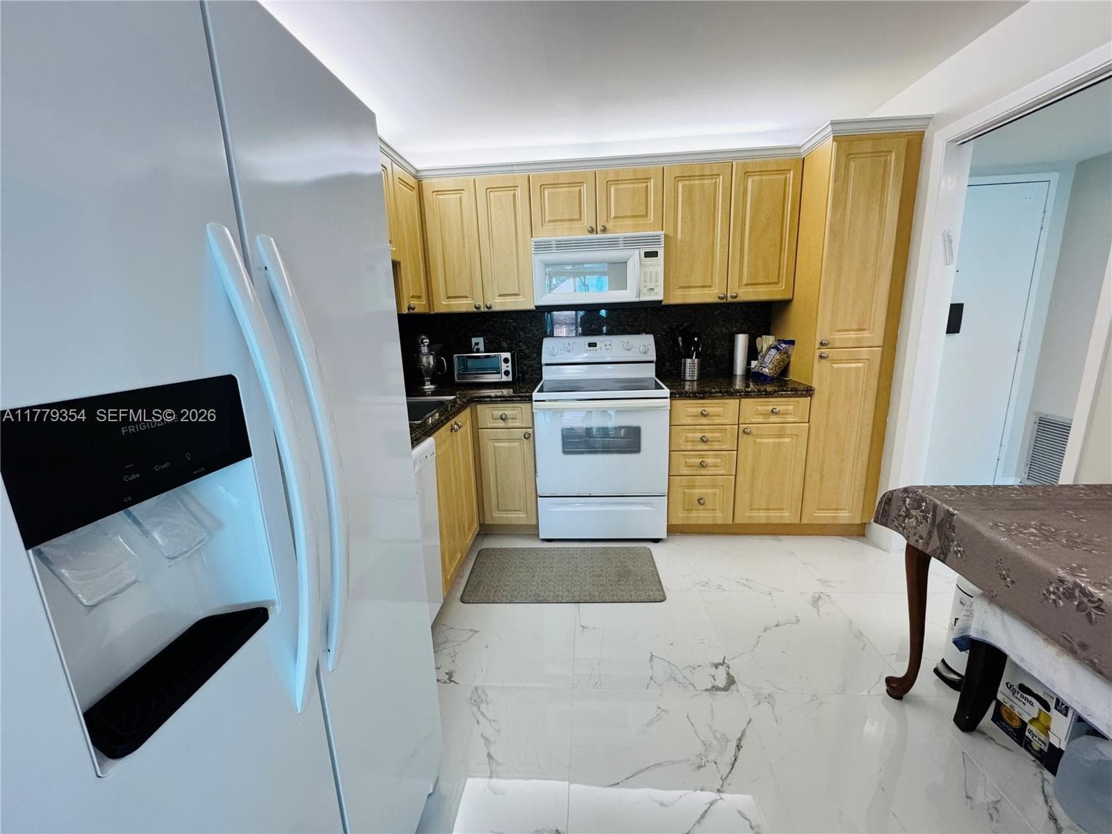 18071 Biscayne Blvd 1503 photo 14