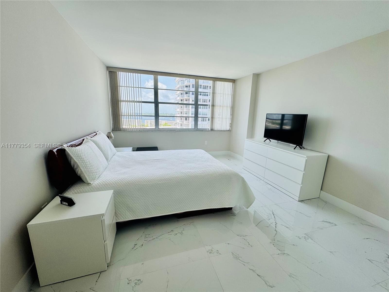 18071 Biscayne Blvd 1503 photo 18
