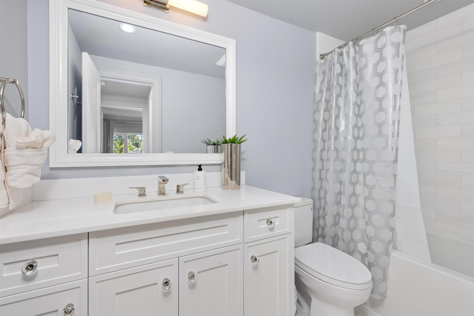 250 Bradley Place 307 photo 13