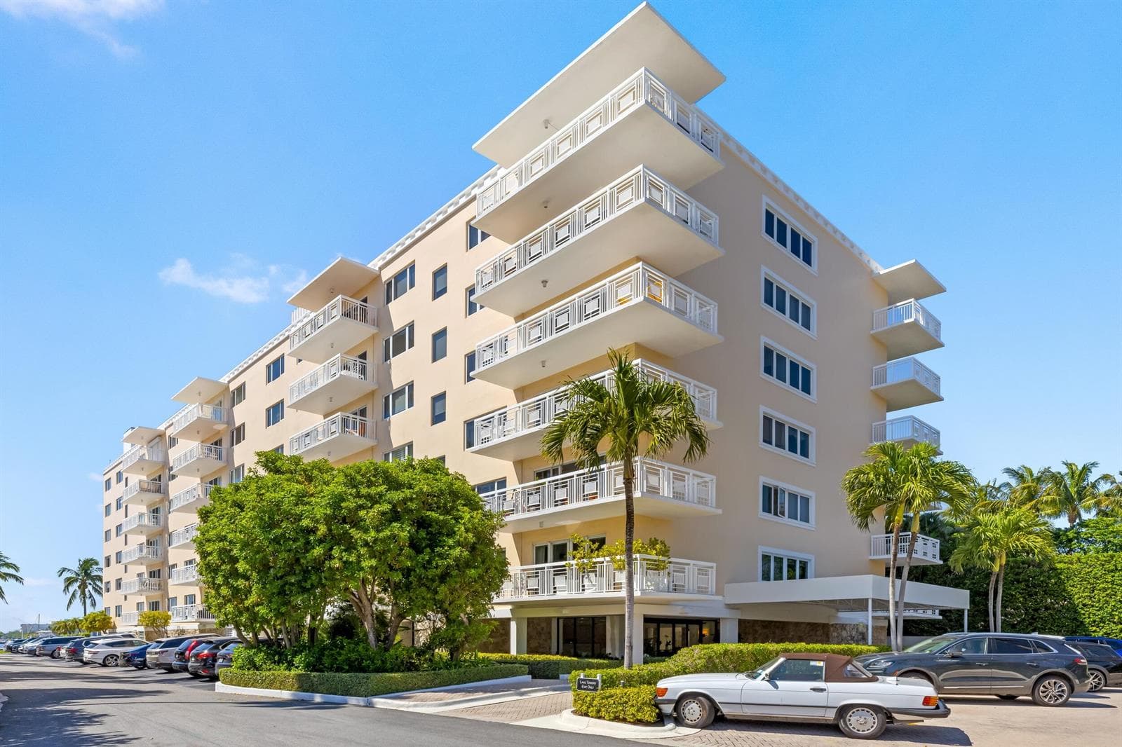 250 Bradley Place 307 photo 17