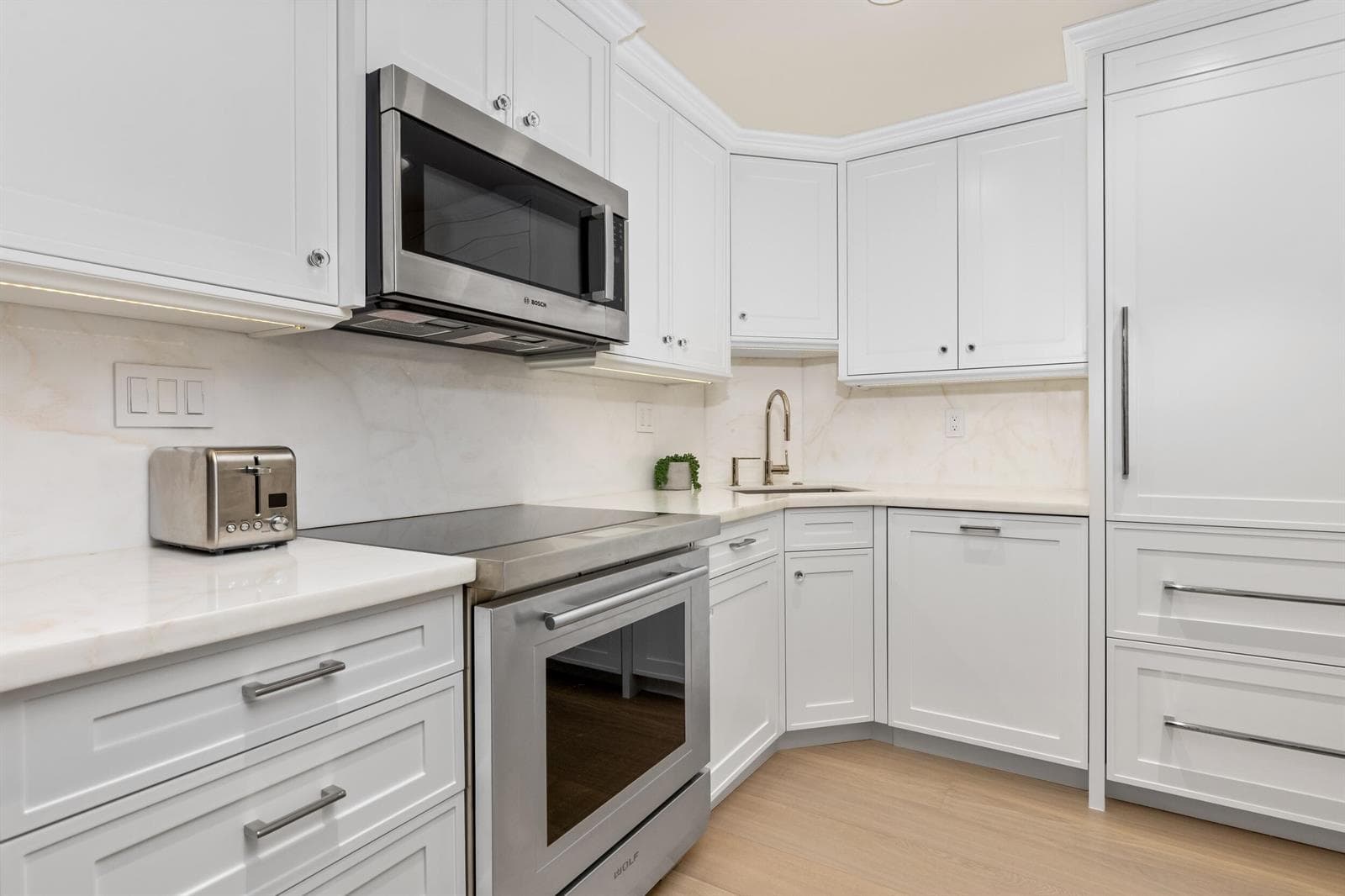 250 Bradley Place 307 photo 7
