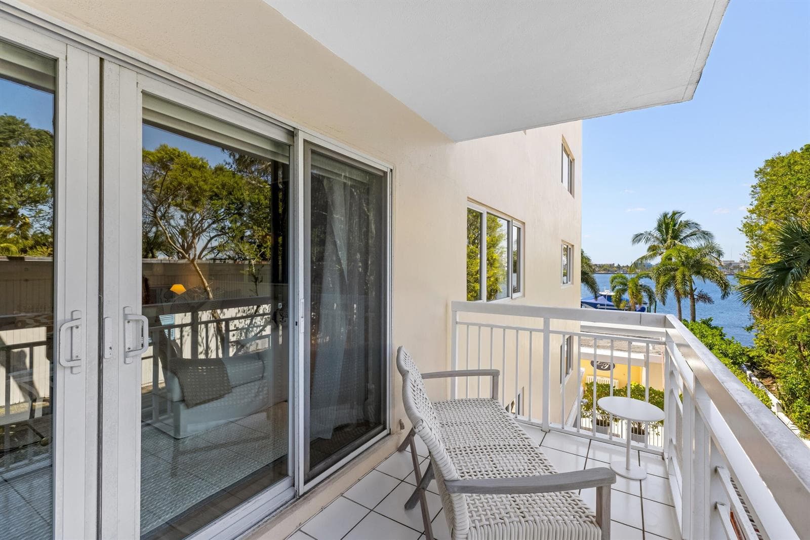 250 Bradley Place 307 photo 1