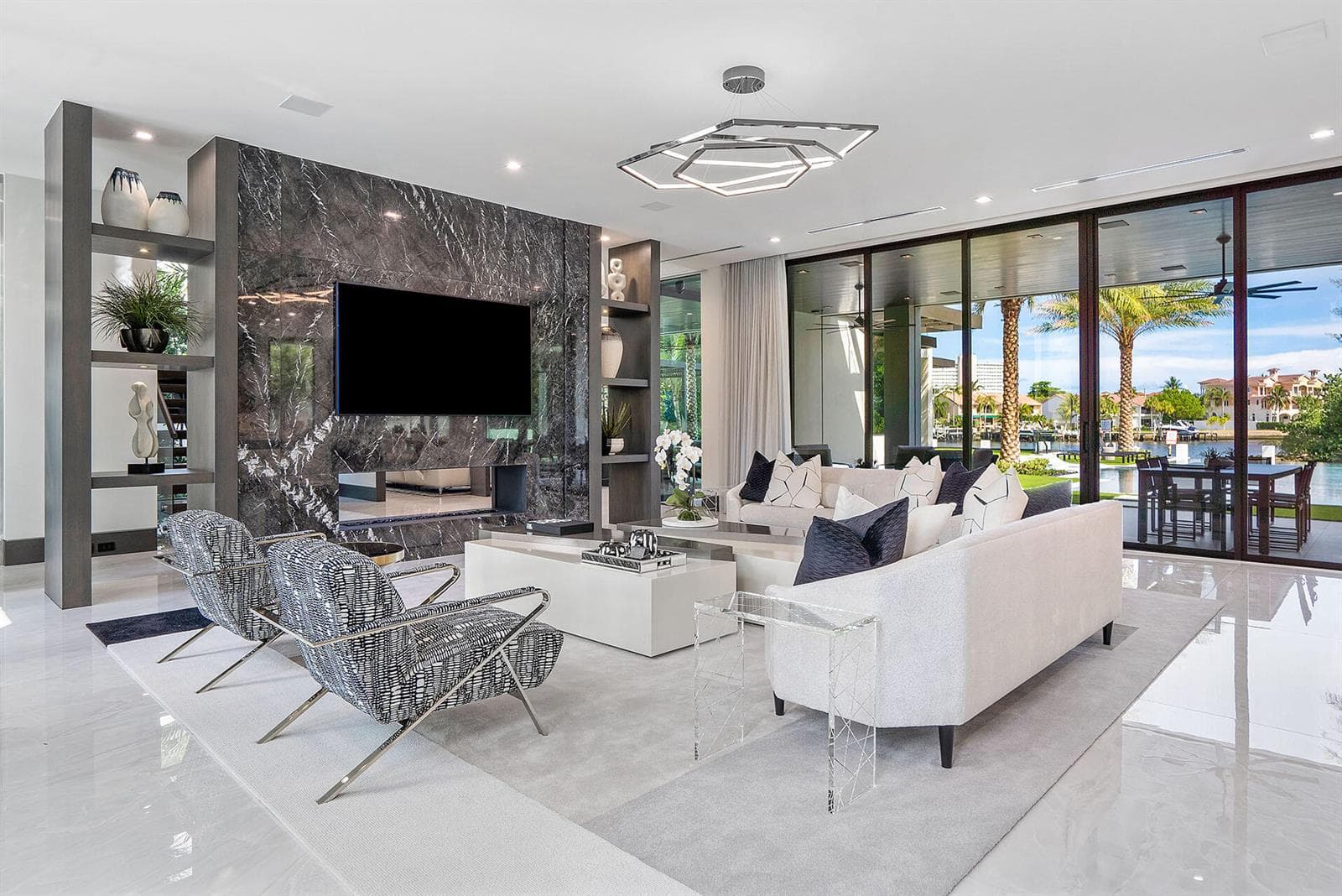 372 E Alexander Palm Road photo 18