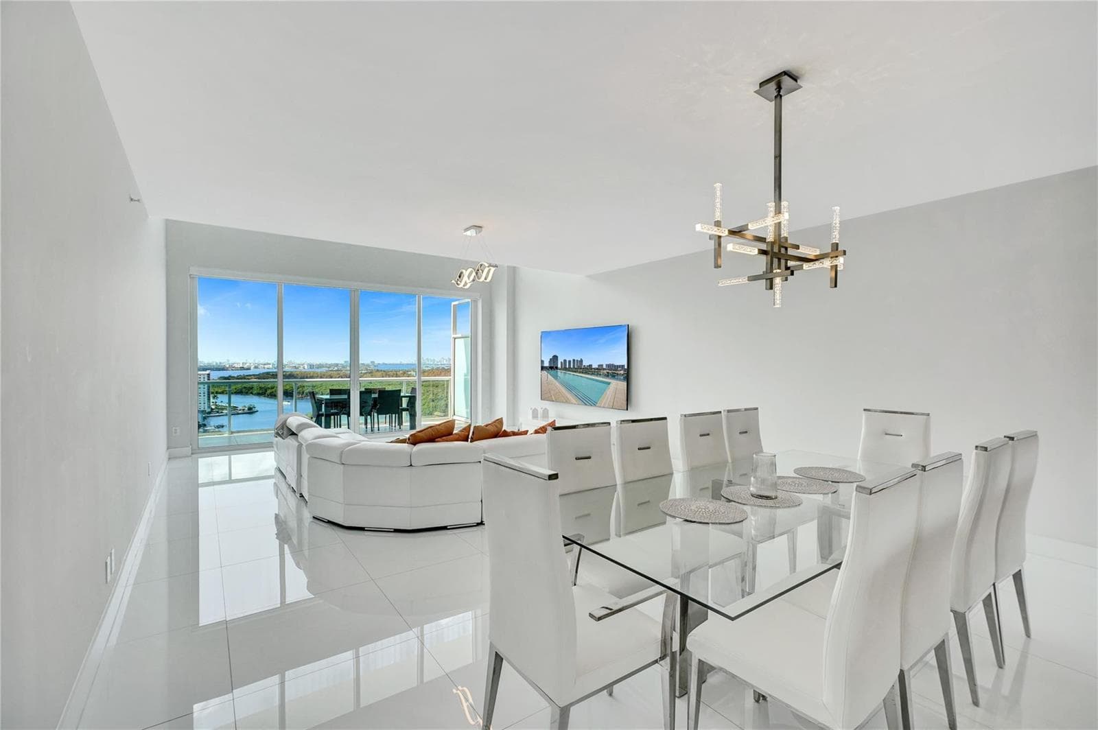 400 Sunny Isles Boulevard 2005 photo 10