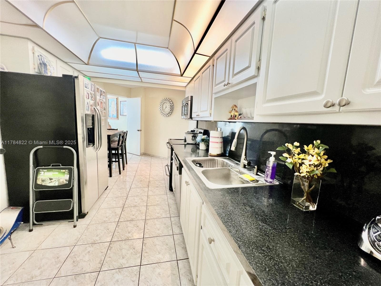 7135 Collins Ave 621 photo 22