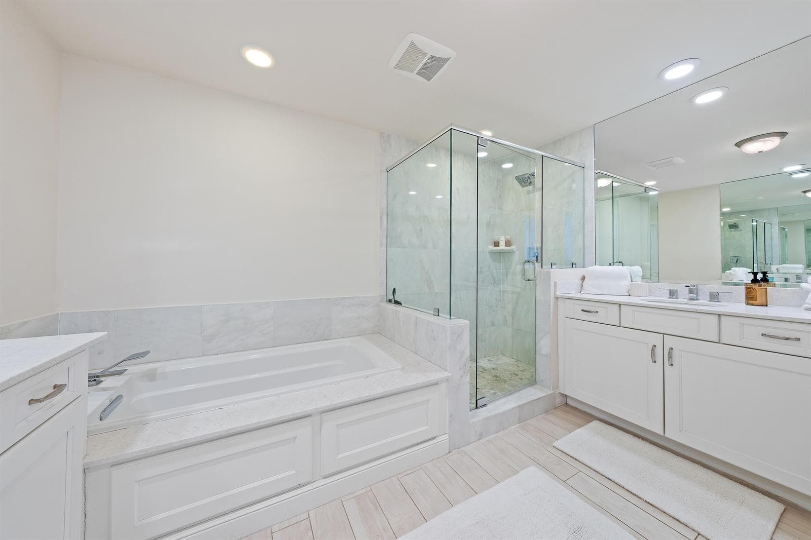 432 Bay Colony Drive N photo 16
